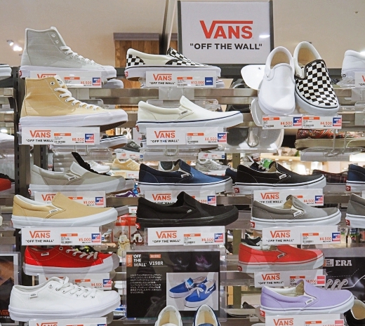 「VANS」款式齊全不怕買不到