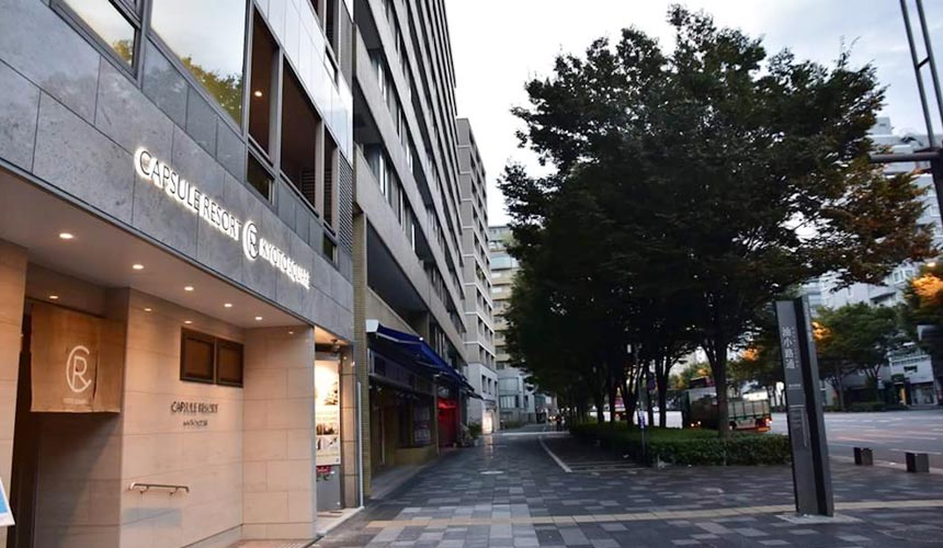京都膠囊旅館「Capsule Resort Kyoto Square」就在御池通上