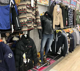 大阪機車部品店「Bike World」的女性防摔衣
