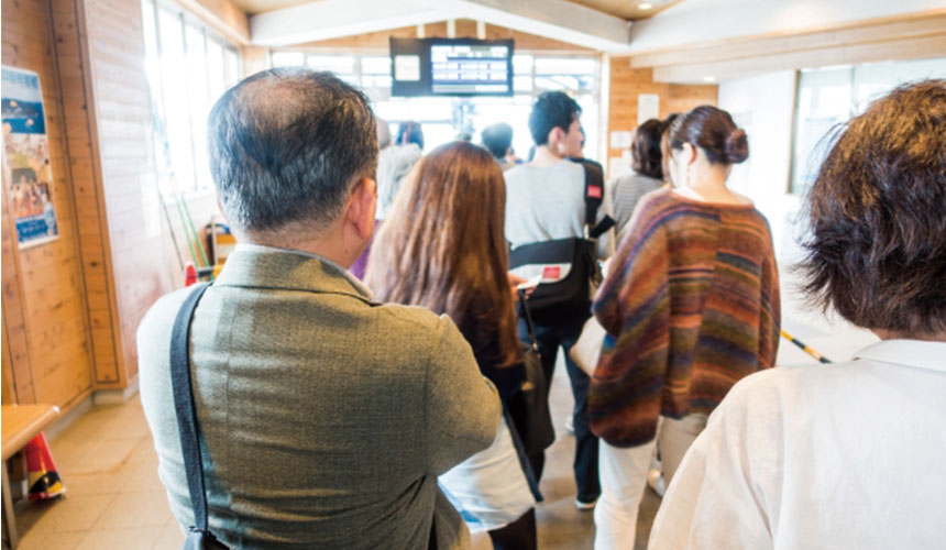 日本街頭的人潮