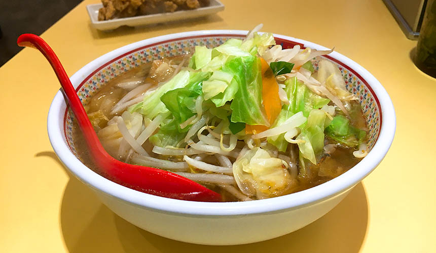 大阪必吃拉麵店「神座」的鮮蔬美味拉麵(野菜たっぷりラーメン)