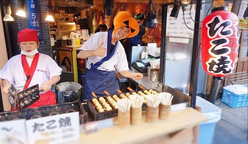 人氣章魚燒店TAKO八(たこ八)的店員