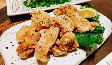 道頓堀居酒屋美食酒吧「大阪牙買加」的炸雞腿肉(鶏もも唐揚げ)