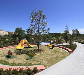關西京都近郊最大級「三井 OUTLET PARK 滋賀龍王」戶外照