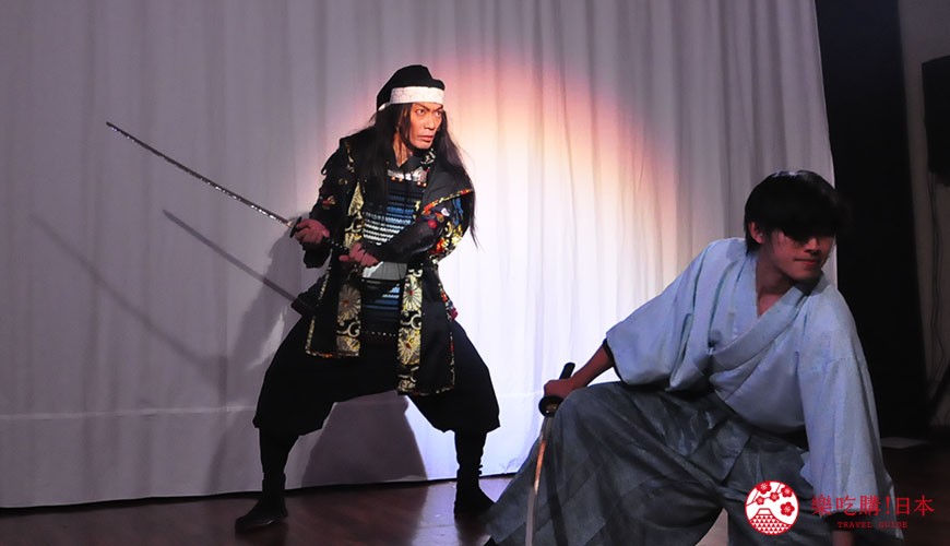 大阪互動式表演劇場推薦「侍 CAFE」的現場表演